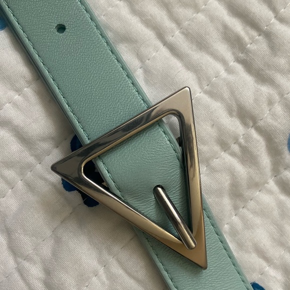 Bottega Veneta Padded Intrecciato Cassette in Spearmint - Picture 9 of 16